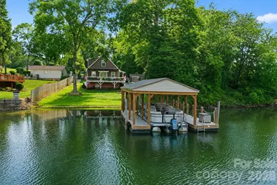 6208 Vandresser Point, Hickory, NC 28601 - Photo 1