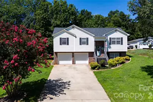 202 Raintree Ln, Morganton, NC 28655 - Photo 1