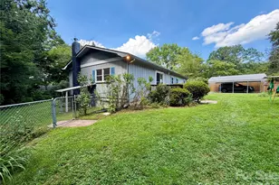 5 Dewberry Dr, Hendersonville, NC 28792 - Photo 1