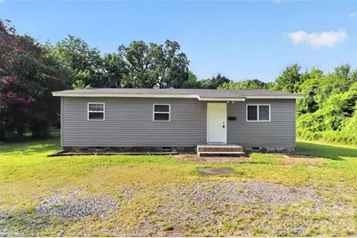 4016 Bearwood Avenue, Charlotte, NC 28205 - Photo 1