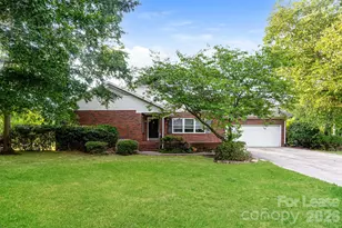 18805 Bluff Point Rd, Cornelius, NC 28031 - Photo 1