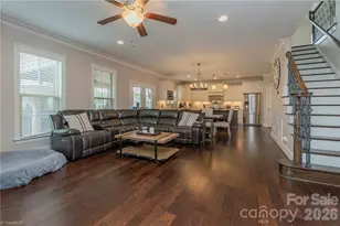 323 Oak Leaf Dr, Lexington, NC 27295 - Photo 1