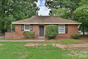 8439 Country Oaks Rd, Charlotte, NC 28227 - Photo 1