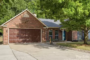 127 W Bank Dr, Charlotte, NC 28214 - Photo 1