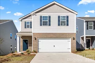 1339 37th Ave Lane NE, Hickory, NC 28601 - Photo 1