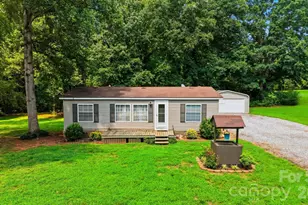 2932 Loop Rd, Lincolnton, NC 28092 - Photo 1