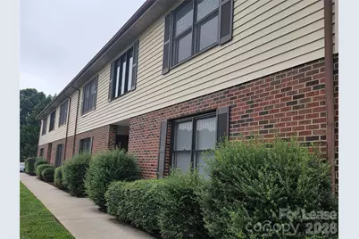 525 12th Street SW #26, Hickory, NC 28602 - Photo 1