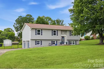 1772 Woodridge Circle, Hickory, NC 28602 - Photo 1