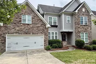 10141 Loch Lomond Dr, Charlotte, NC 28278 - Photo 1