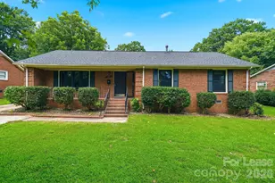 4815 Carriage Dr Cir, Charlotte, NC 28205 - Photo 1