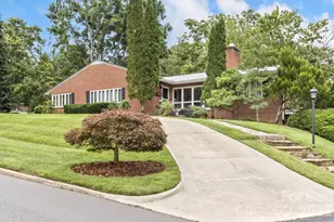83 Edgelawn Rd, Asheville, NC 28804 - Photo 1