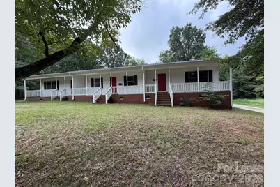 640 Pee Dee Avenue, Albemarle, NC 28001 - Photo 1