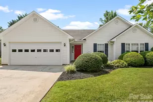 54 English Oak Rd, Fletcher, NC 28732 - Photo 1
