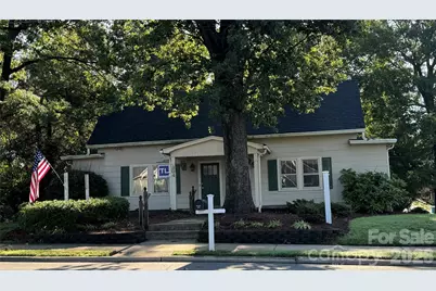 302/304 First Street N, Albemarle, NC 28001 - Photo 1