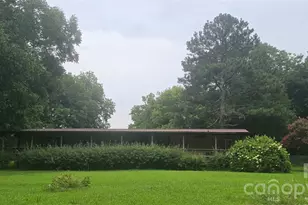 613 Staley St, Troy, NC 27371 - Photo 1
