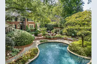 2137 Radcliffe Avenue, Charlotte, NC 28207 - Photo 1