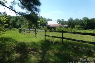 723 Lester Hicks Cir, Pageland, SC 29728 - Photo 1