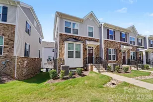 9330 Mallard Mls Dr, Charlotte, NC 28262 - Photo 1