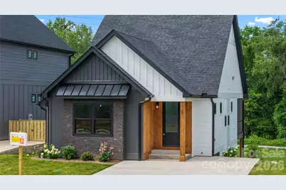 17 N Martha Kate Drive, Hendersonville, NC 28792 - Photo 1