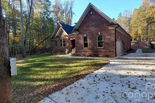 550 Cottonfield Cir, Waxhaw, NC 28173 - Photo 1