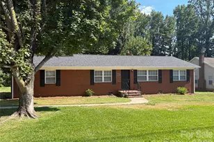 5220 Nevin Rd, Charlotte, NC 28269 - Photo 1