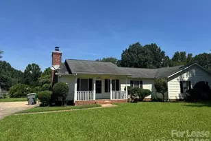7718 Linda Lake Dr, Charlotte, NC 28215 - Photo 1