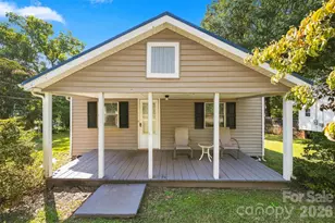 411 W 21st St, Newton, NC 28658 - Photo 1