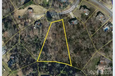 000 Mountainside Court, Hickory, NC 28601 - Photo 1