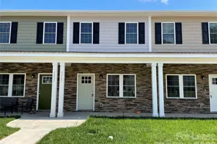 3927 Newhall Dr NW, Hickory, NC 28601 - Photo 1
