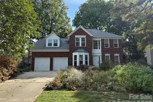 7624 Lady Bank Dr, Charlotte, NC 28269 - Photo 1