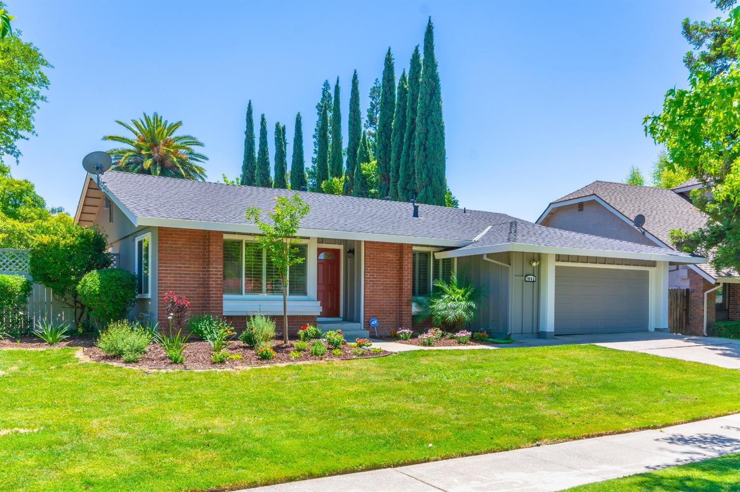 7065 Riverside Blvd, Sacramento, CA 95831 - MLS 19042616 ...