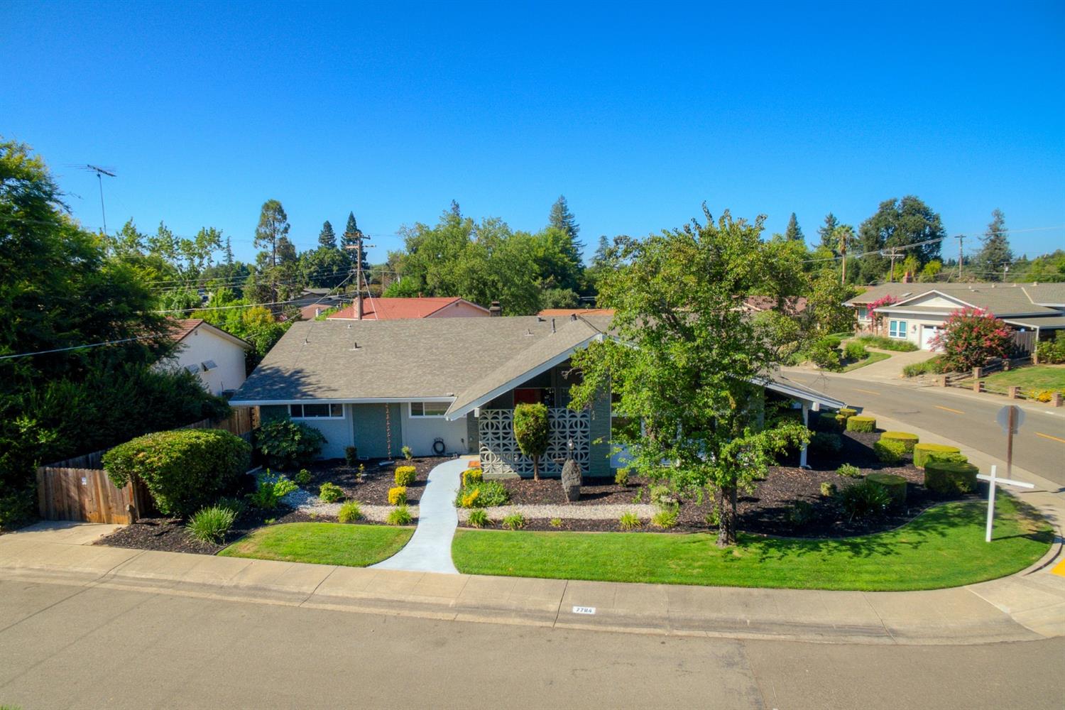 7784 Palmyra Dr, Fair Oaks, CA 95628 - MLS 19057354 - Coldwell Banker