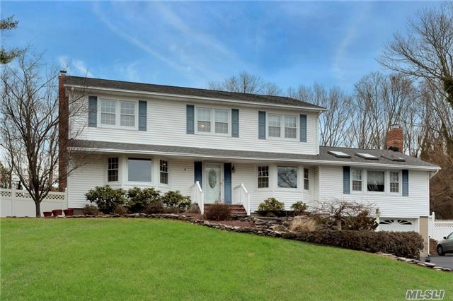 7 Howard Ct, Smithtown, NY 11787 - MLS 2833998 - Coldwell Banker