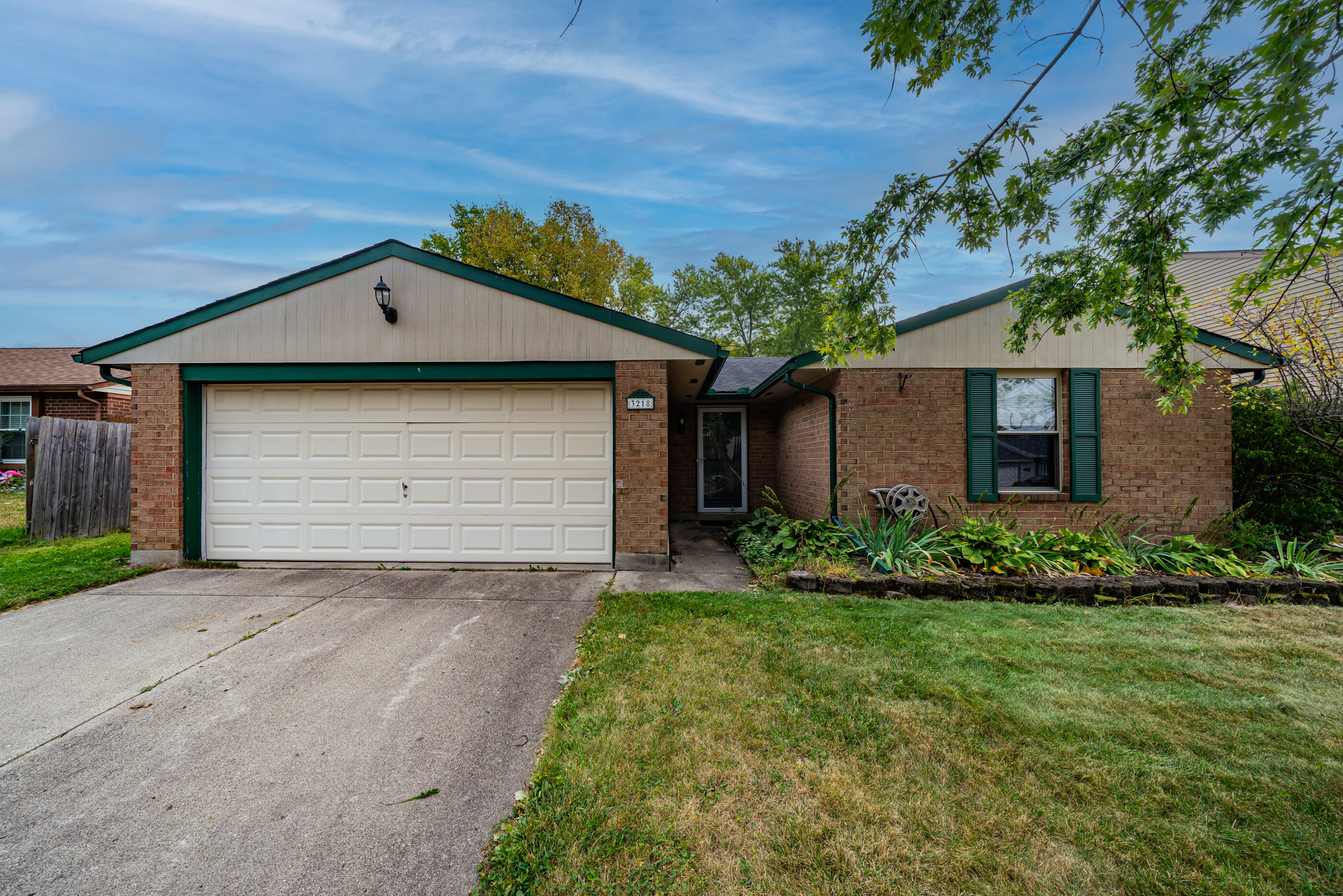 3218 Pinnacle Park Dr, Dayton, OH 45439 - MLS 1028256 - Coldwell Banker