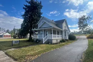 1046 N Main St, Bellefontaine, OH 43311 - Photo 1