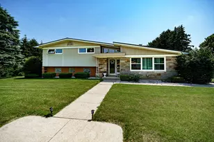 3101 E Leffel Ln, Springfield, OH 45505 - Photo 1