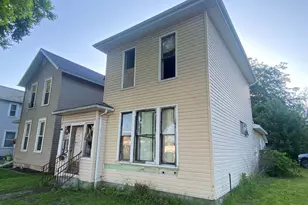 211 S Madriver St, Bellefontaine, OH 43311 - Photo 1