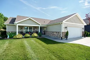 119 Hill Cir, Englewood, OH 45322 - Photo 1