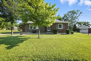 1032 Talisman Cir, Springfield, OH 45503 - Photo 1