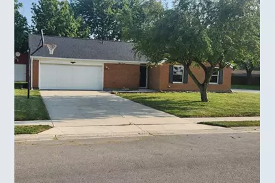 819 Canterbury Drive, Wapakoneta, OH 45895 - Photo 1