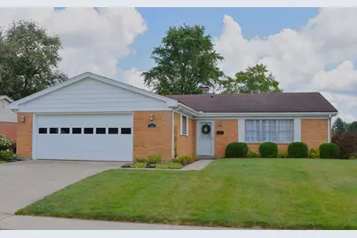415 N Parkway Drive, Piqua, OH 45356 - Photo 1