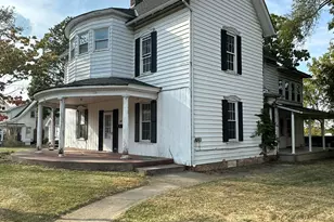 242 W Main St, Mechanicsburg, OH 43044 - Photo 1