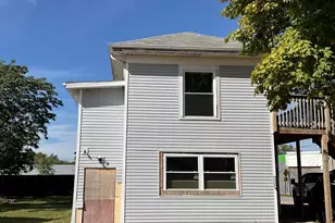 316 S Detroit St, Bellefontaine, OH 43311 - Photo 1