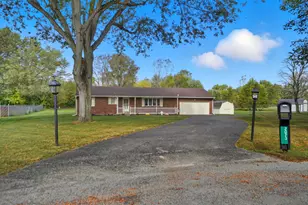 2073 Stowe Dr, Springfield, OH 45505 - Photo 1