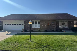 3077 E Brixton Dr, Springfield, OH 45503 - Photo 1