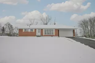 1886 Winding Trail, Springfield, OH 45503 - Photo 1