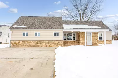 424 Hoopengarner Street, Wapakoneta, OH 45895 - Photo 1