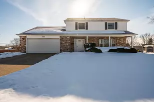 7106 Cranlyn Dr, Englewood, OH 45322 - Photo 1