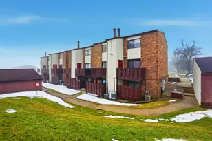 615 Villa Rd, Springfield, OH 45503 - Photo 1