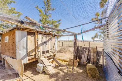 909 E Waverly Dr, Pueblo West, CO 81007 - Photo 29